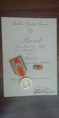 M1 DB - Decoratie cu brevet - 25 de ani de la proclamarea Republicii + bonus foto