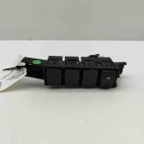 Comutator MERCEDES-BENZ X - Class 2018 OEM: 68106-5XF0A,681RU-5XF0A 31645954