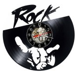 Ceas de perete decorativ realizat din disc de vinil, Model Rock Semnul Cornului Rock Horns, Negru, 30 cm