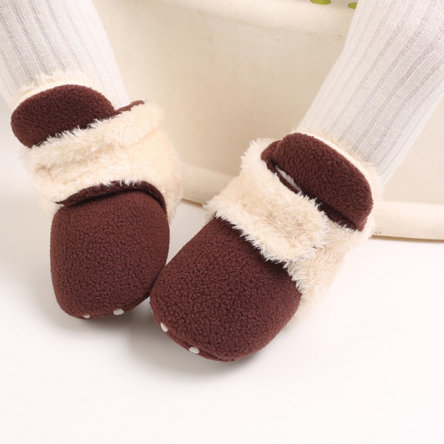 Cizmulite plusate crem cu maro pentru bebelusi (Marime Disponibila: 9-12 luni