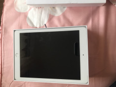 IPad 6th 32 gb silver foto