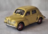 RENAULT 4 - masinuta - jucarie din metal si plastic - masina model superb
