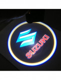 Proiectoare Portiere cu Logo Suzuki