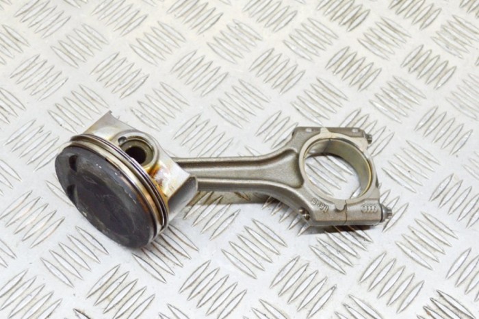 Piston AUDI A3 Limousine 8VS, 8VM 2015 OEM: 06H107065BE,06H198401A 12447409