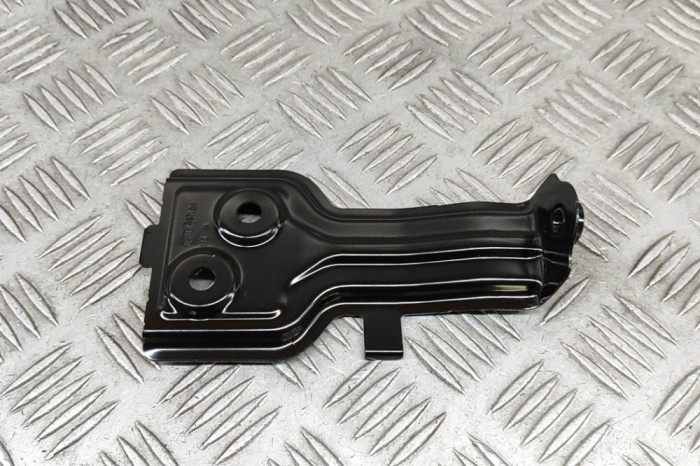 Suport aripa st&acirc;nga față BMW X3 G01, F97 2017 OEM: 7475801 30189468