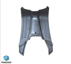 Podea (suport picioare) originala Vespa LX 2T AC (05-13) LX Touring 2T AC (05-13) - LX 4T AC (09-13) - LX Touring 4T AC (09-13) 50cc