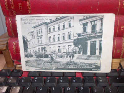 CARTE POSTALA , FATADA SCOALEI NORMALE ASILUL &amp;#039;&amp;#039;ELENA DOAMNA&amp;#039;&amp;#039; , BUCURESTI ,1912 foto