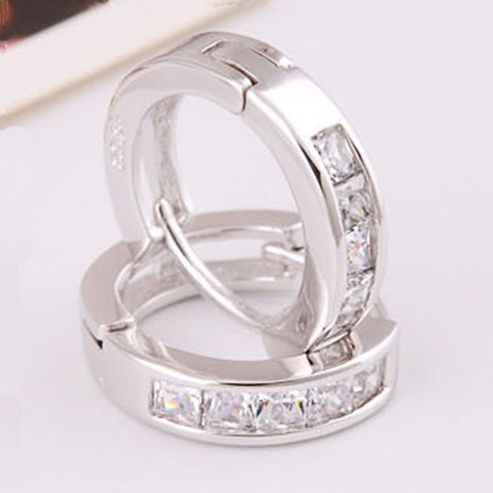 Cercei hoop cu cristale tije metalice silver Cercei hoop cu cristale tije metalice silver