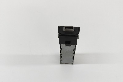 USB LEXUS RX _LA1_, _LH1_ 2023 OEM: 85532-48030 30919523 foto