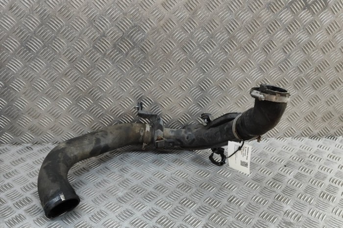 Furtun intercooler dreapta AUDI Q3 8U 2013 OEM: 5N0145834K,1K0145770AE 30772226