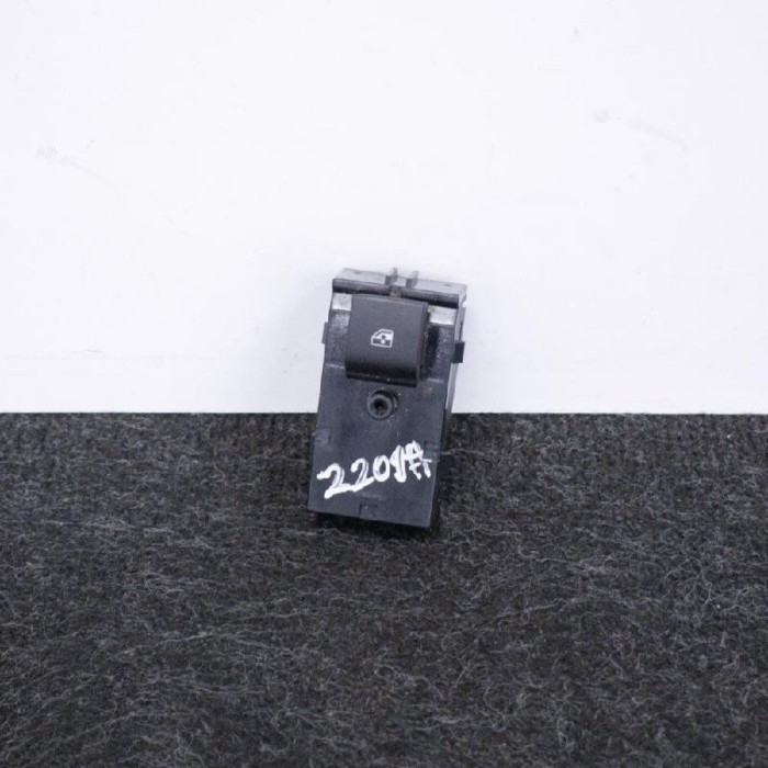 Buton geam ușă dreapta spate OPEL ZAFIRA TOURER C P12 2016 OEM: 13408452 | 3487488