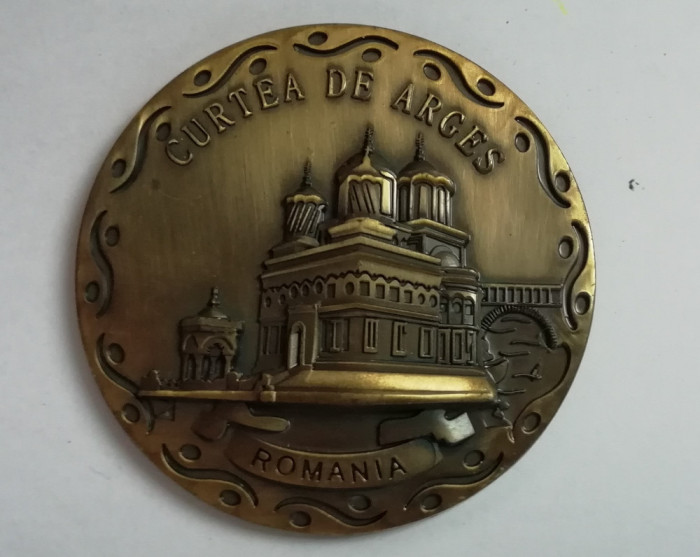 D1 - Magnet frigider - tematica turism - Curtea de Arges - Romania 25