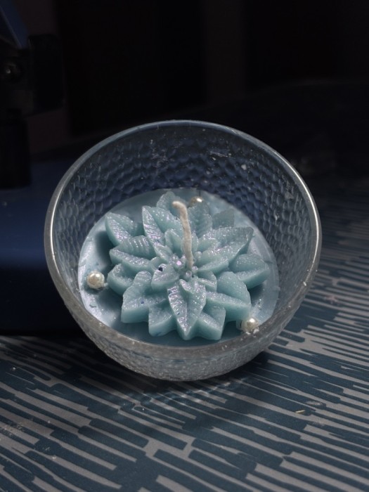 Lum&acirc;nare handmade din ceară naturală de soia