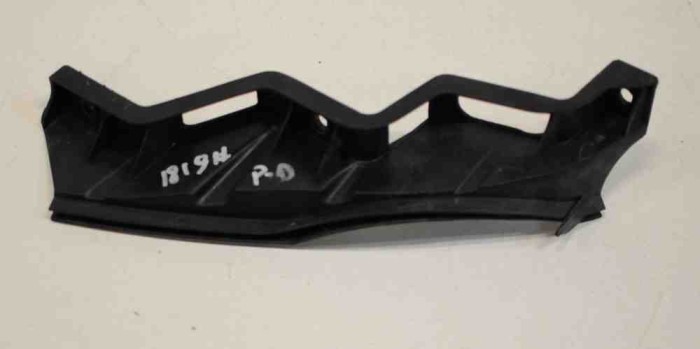 Suport bara de protecție dreapta față VW PASSAT B6 3C2 2006 OEM: 3C0807890A 2131571