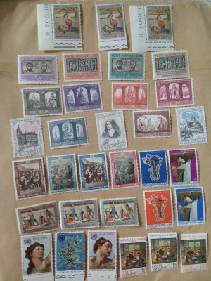 VATICAN - 10 SERII COMPLETE MNH foto