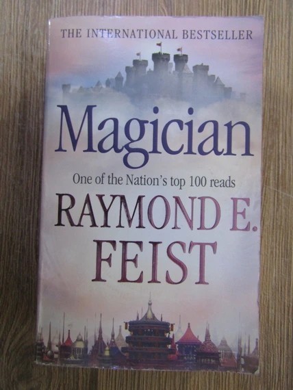 Raymond E. Feist - Magician