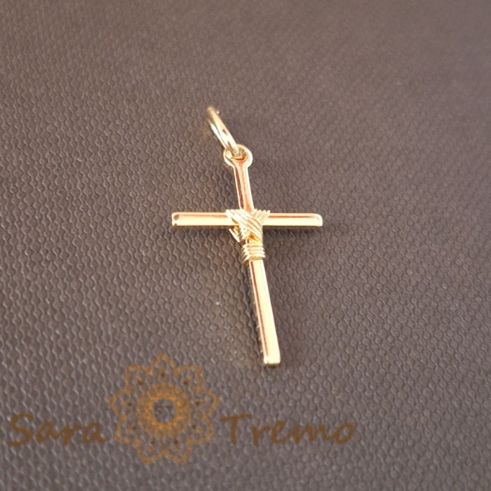 Cruce 2.5 cm cu simbol , Legaturile sfinte ale rastignirii lui Iisus