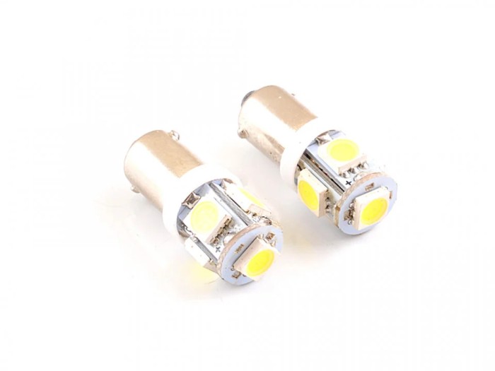 Lichidare: SET BEC POZITIE T4W (BA9S) CU 5 LED-URI SMD, ALB
