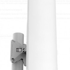 Mikrotik Antena externa 15dBi, 120 grade + router wireless integrat, CPU: