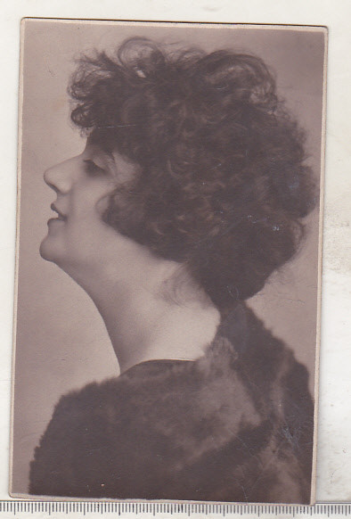 bnk foto Portret de femeie - Foto N Buzdugan Bucuresti 1921