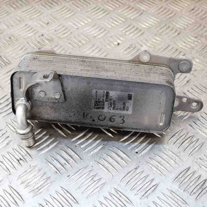 Răcitor de ulei BMW 7 G11, G12 2017 OEM: 8570062