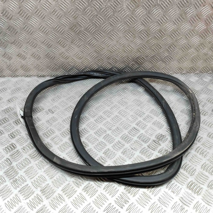 Garnitura ușă dreapta spate AUDI Q4 SUV F4B 2022 OEM: 89A833722