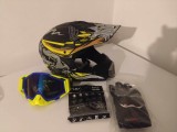 Cumpara ieftin Casca Moto Enduro Set: Ochelari + Manusi + Cagula, Marime S (55-56 cm), ABS, Interior Detasabil, Certificata ECE