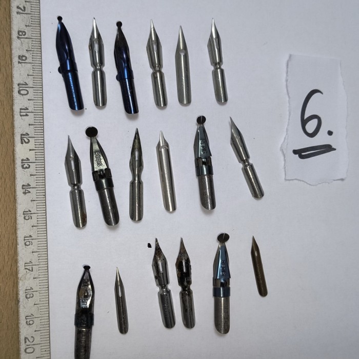 LOT PENITE PENTRU TOC SCRIS , PT .GRAGICA , TUS , CALIGRAFIE , DESEN