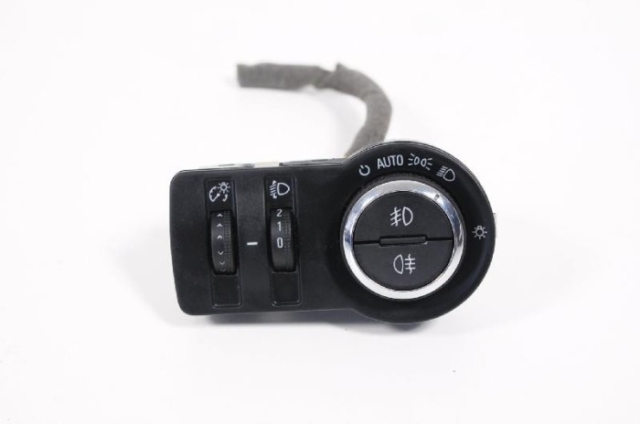 Modul de control comutator faruri OPEL CASCADA W13 2013 OEM: 13385636 3222329