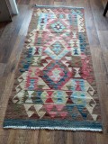 **Covor carpeta covoras tesut de lana motiv rustic, etnic, etno, taranesc