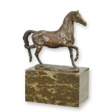 Cal- statueta din bronz pe un soclu din marmura YY-74, Animale