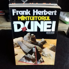 MANTUITORUL DUNEI - FRANK HERBERT