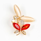 Brosa martisor fluturi