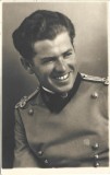P2884N Locotenent Emil P S&acirc;ngeorzan, Batalionul 8 V&acirc;nători de Munte din Bistrița, &icirc;n uniformă de ceremonie, anii 1930