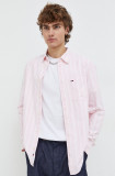 Cumpara ieftin Tommy Jeans cămașă din bumbac bărbați, culoarea roz, cu guler clasic, regular DM0DM18336