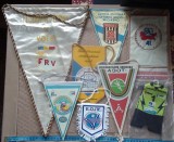 Colecție de fanioane vechi de volei, oficiale ale Rom&acirc;niei și altele