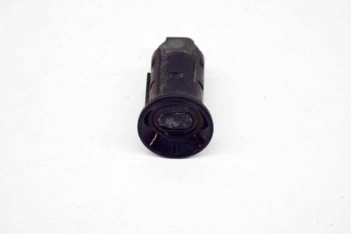 Senzor de parcare spate LAND ROVER RANGE ROVER III L322 2003 OEM: 7010234,688.268 13672671