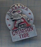 AX 944 INSIGNA -ALABAMA CRIMSON TIDE -SUA -FOTBAL AMERICAN -PENTRU COLECTIONARI