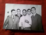 Fotografie - 5 Tineri Bursieri ONU 1965 la Krivoi-Rog Ukraina , dim. =13x9cm