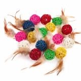Set 54 Mingi &Icirc;mpletite cu Pene pentru Pisici, Multicolor