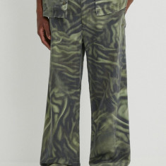 Diesel pantaloni P-GOLD-ZEBRA bărbați, culoarea verde, drept, A12251.0WGAL