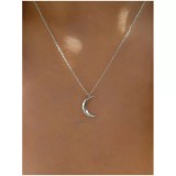 Cumpara ieftin Colier argintiu in forma de luna - 66059