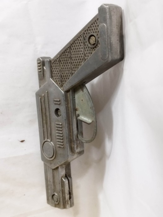bnk div Bricheta pistol veche - aprinzator aragaz