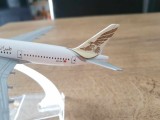 Macheta metalica de avion Gulf Air| Decoratie | Perfect pt cadou