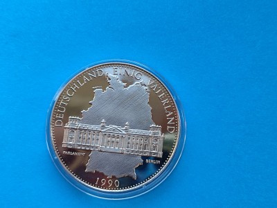 Medalie Germania 1990 -Parlamentul Berlin-40 mm. foto