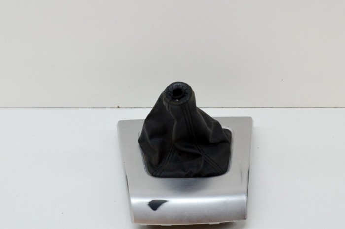 Manson de piele schimbător de viteze MAZDA 5 CR19 2005 OEM: CC3364341 | 13522505