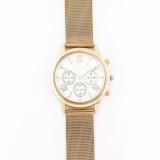 Ceas modern cu bratara aurie si subcadrane stilizate