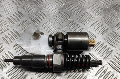 Injector de combustibil LAND ROVER DEFENDER L315 2005 OEM: BEBE2A01001,MSC000030 28258917 foto