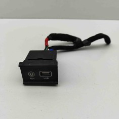 Port USB/AUX-In KIA OPTIMA Sportswagon 2019 OEM: 96120-D4500 | 31559196