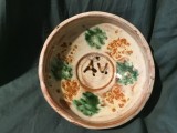 Arta si Traditie - Farfurie / Blid / Strachina / Castron de Horezu jud Valcea ceramica utilitara mijlocul sec XX cu initialele A. V. !